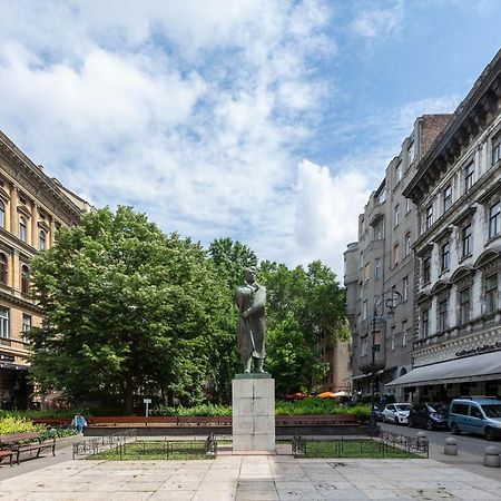 Luxurious Central Apartment In Liszt Ferenc Square Budapeszt Zewnętrze zdjęcie