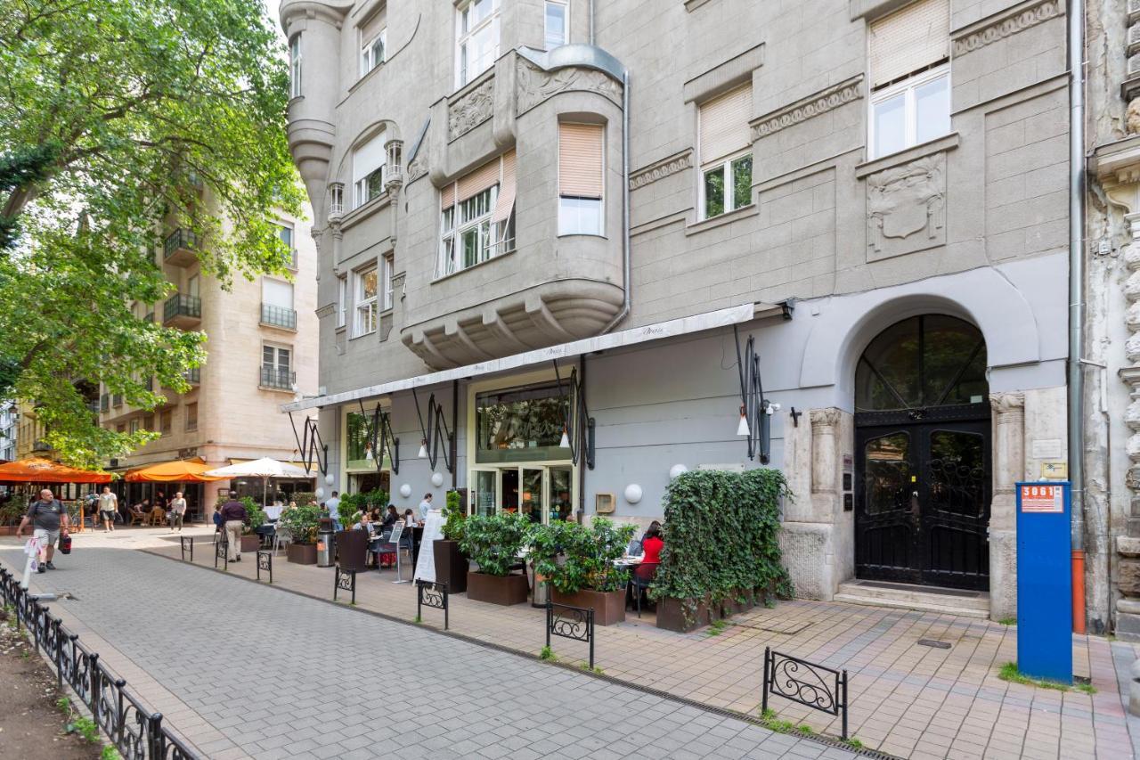 Luxurious Central Apartment In Liszt Ferenc Square Budapeszt Zewnętrze zdjęcie